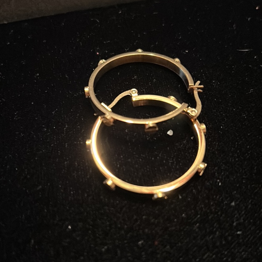 Loop earrings - Picture 2 of 3